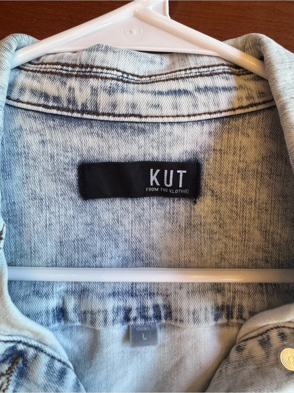 KUT from the Kloth Kara jacket acid wash stretch-cotton denim Size L